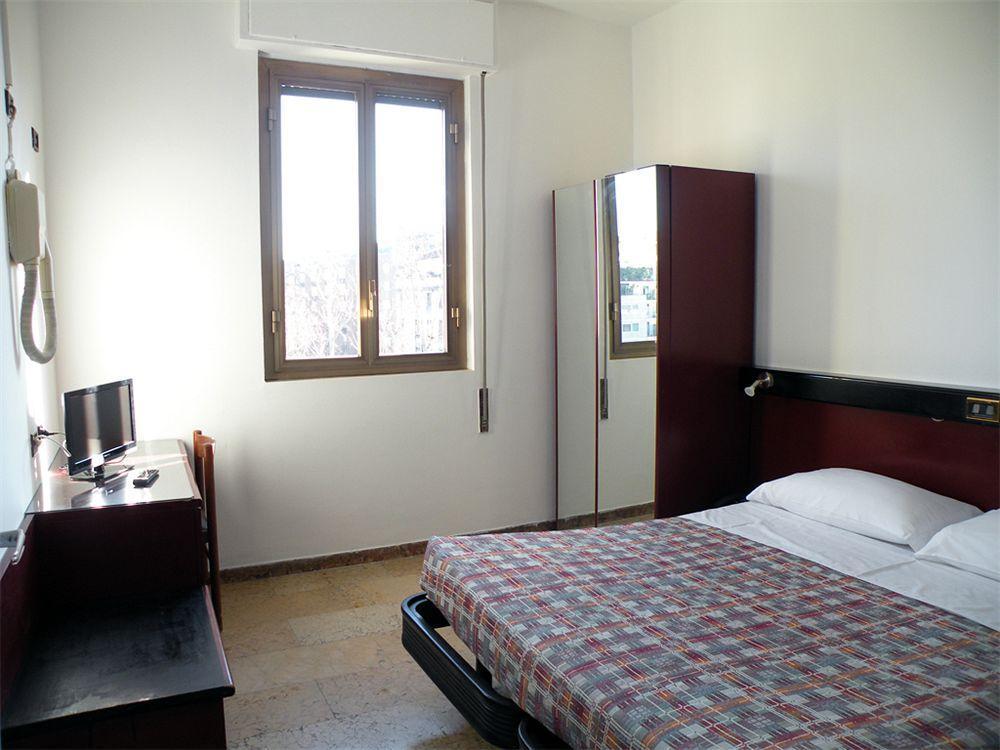 Hotel Virgilio 밀라노 외부 사진